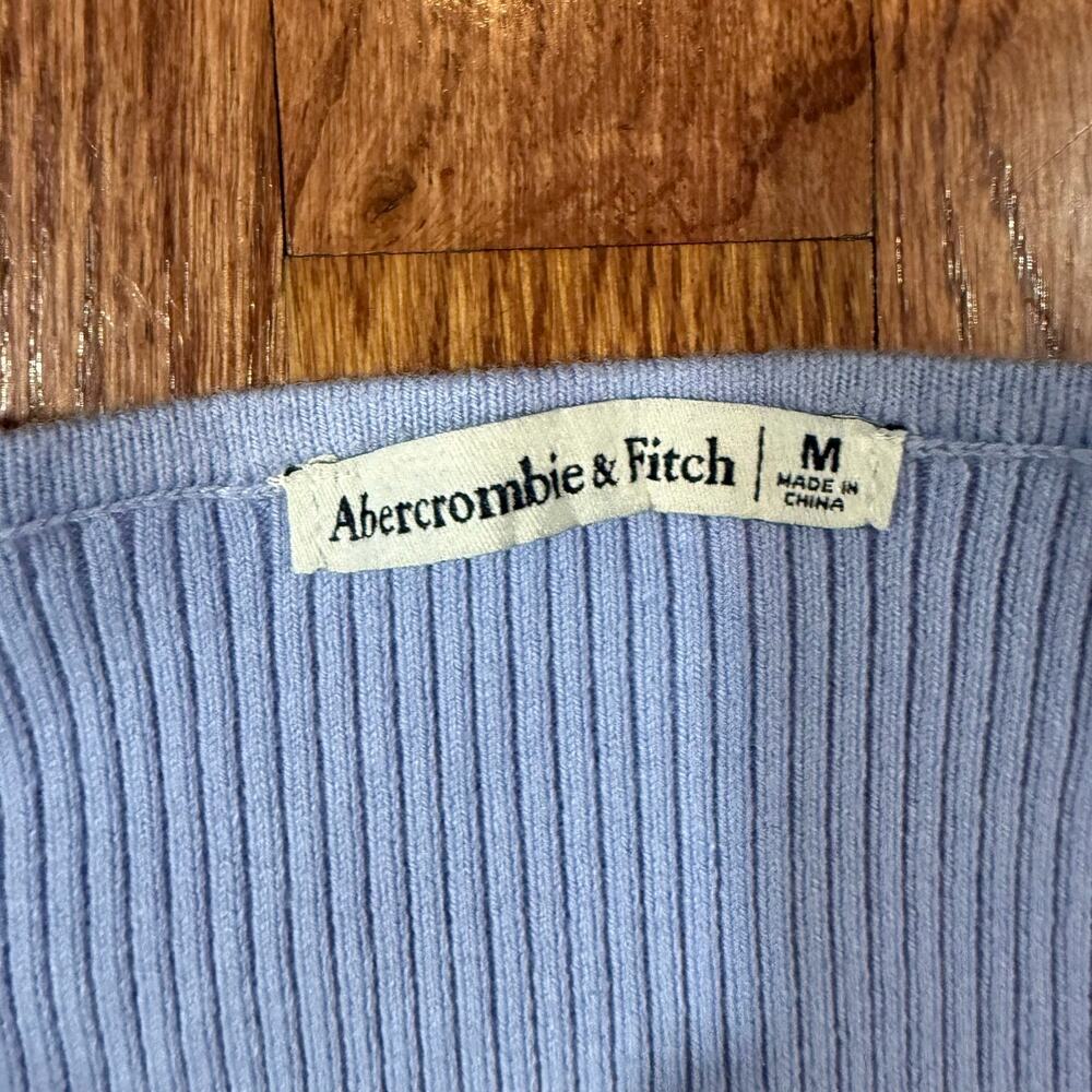 Abercrombie & Fitch Off Shoulder Twist Front Ribbed Top Blue NWT M - Picture 3 of 9
